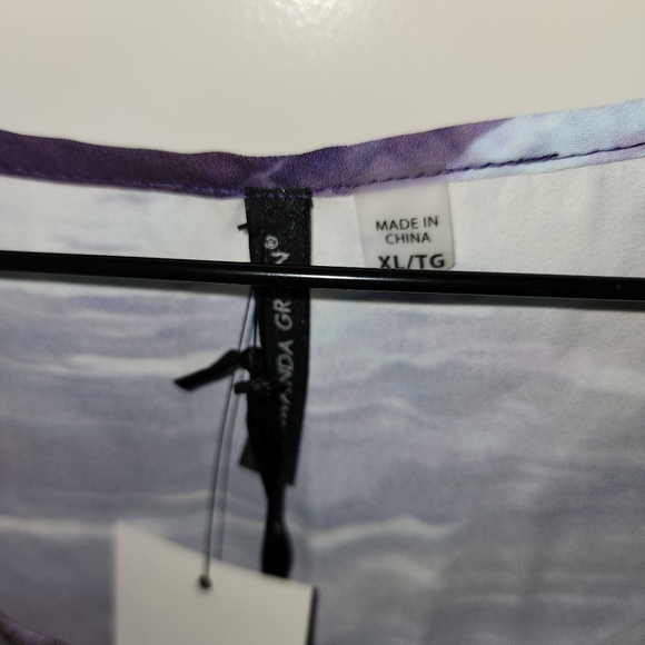 Reflections Top - Picture 2 of 4